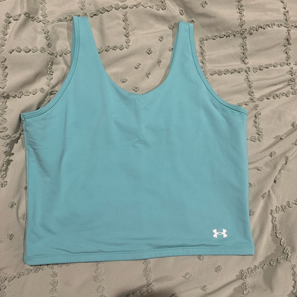 Under armour top